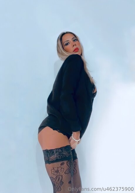 blonde xxx onlyfans best print