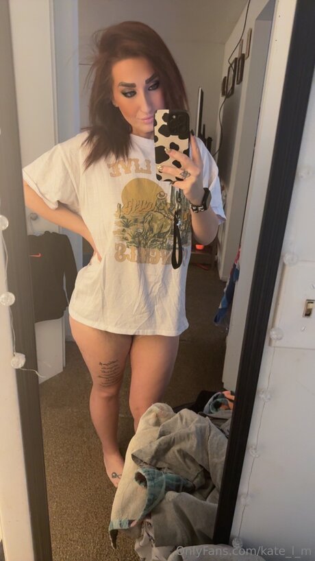 Kate L M onlyfans tits