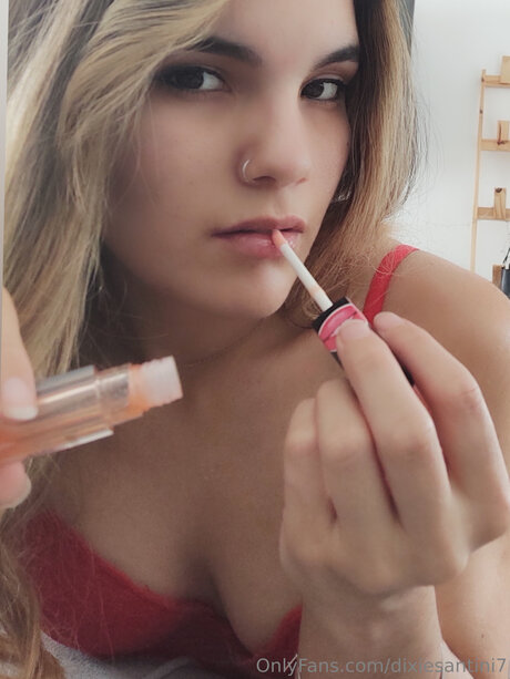 Dixiesantini7 nude porn onlyfans