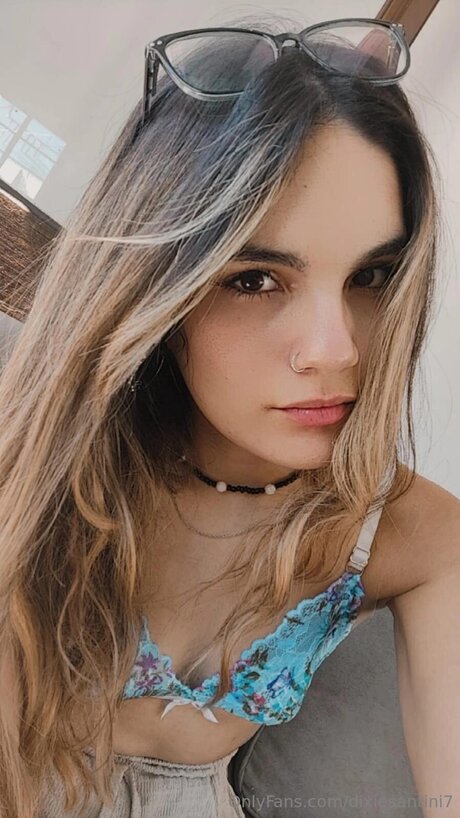 Dixiesantini7 only fans pictures
