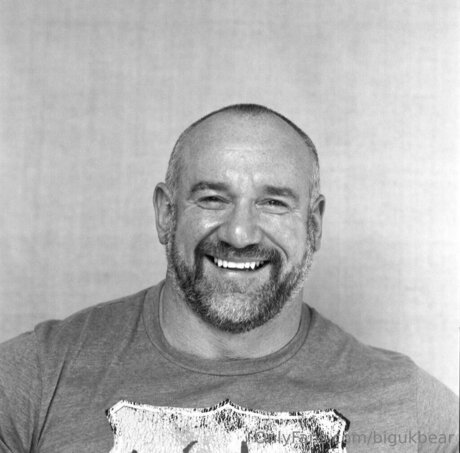 Bigukbear onlyfans naked leaks