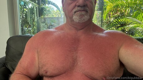 Bigukbear onlyfans leaked