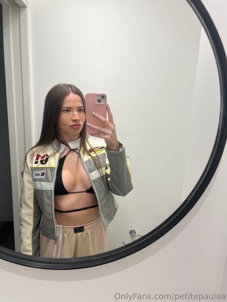 Petitepaulaa onlyfans porn leaked