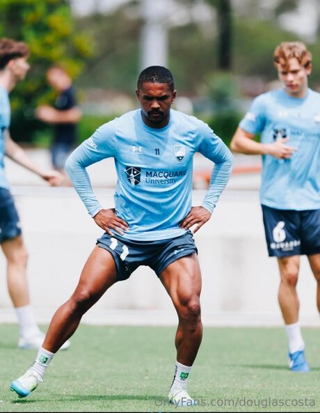 Douglascosta naked onlyfans pics