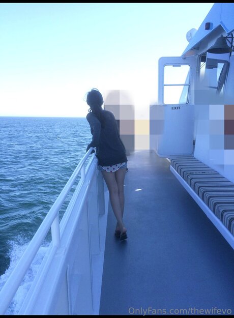 Thewifevo onlyfans leaked pics