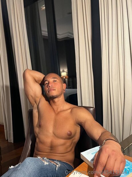 Dwayne Johnson Jr onlyfans leaks