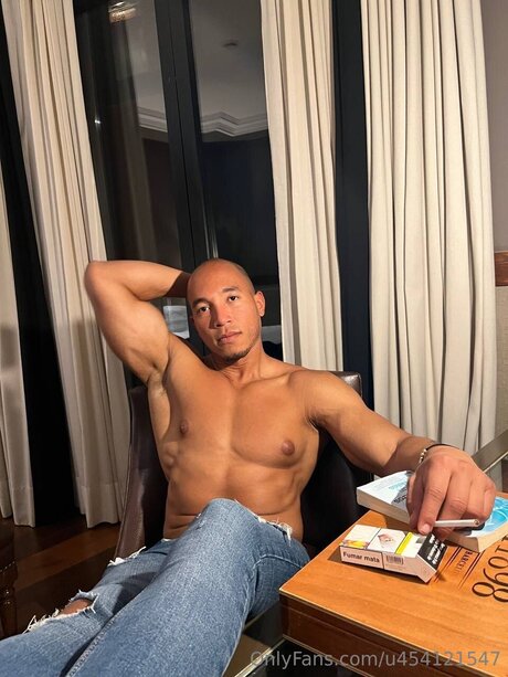 Dwayne Johnson Jr nude only fans