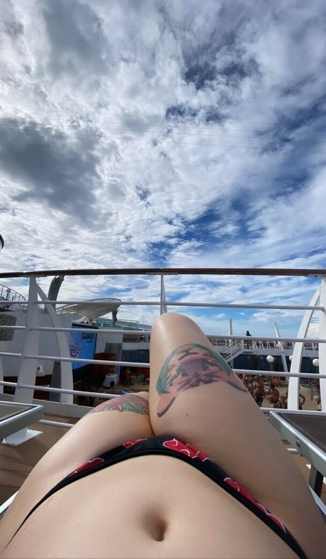 Gabriela Zambrozuski on onlyfans