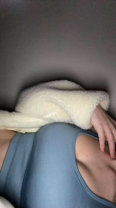 Mira Szalma onlyfans naked