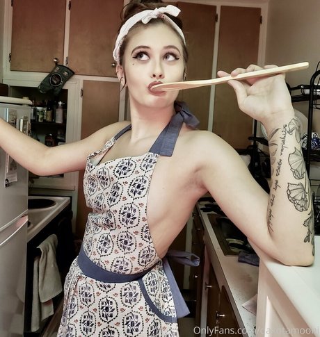 dakotamoonj onlyfans naked