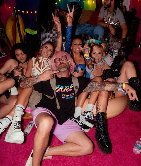 Lydiaren onlyfans model images