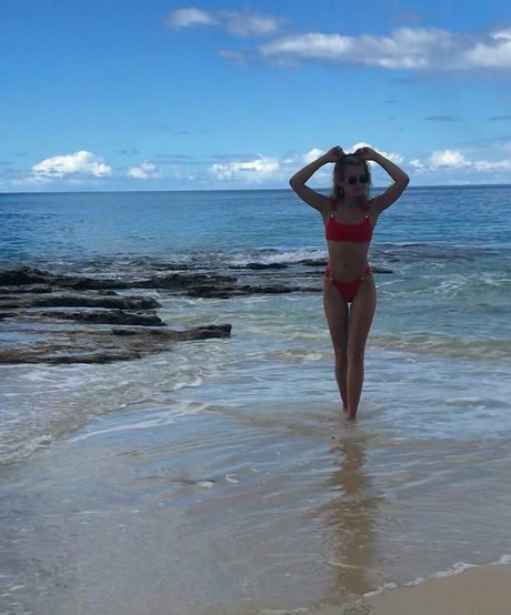 Ella Purnell nude leak onlyfans