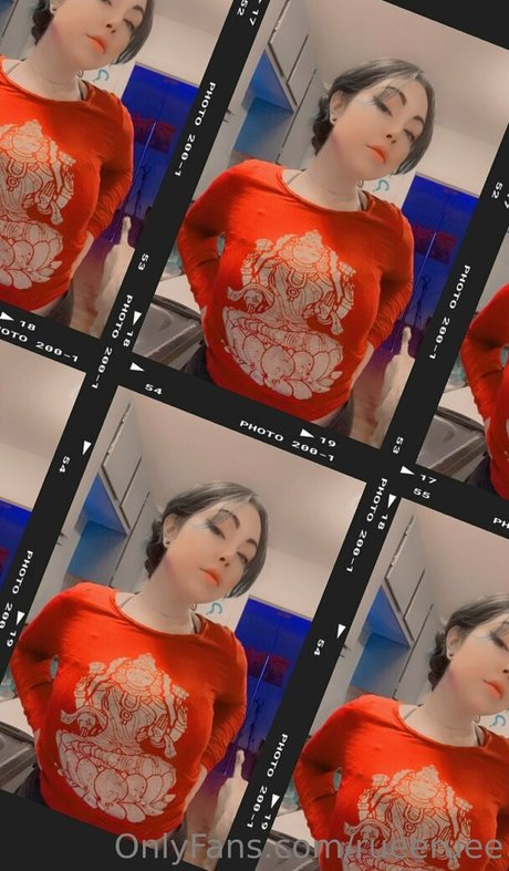 rueeruee onlyfans leaked