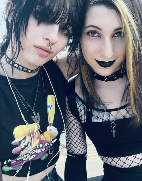 Devi Dionne onlyfans lean