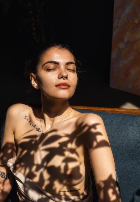 aelmiramirae onlyfans leaked naked