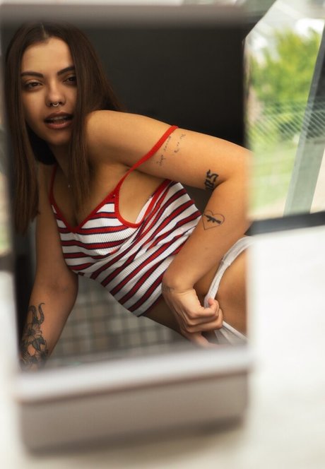 aelmiramirae onlyfans content leaked