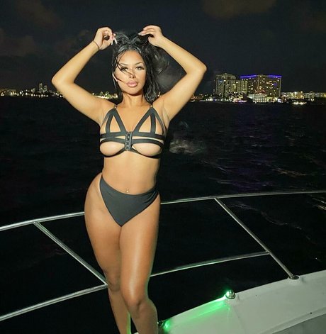 Amira Khalil onlyfans porn free