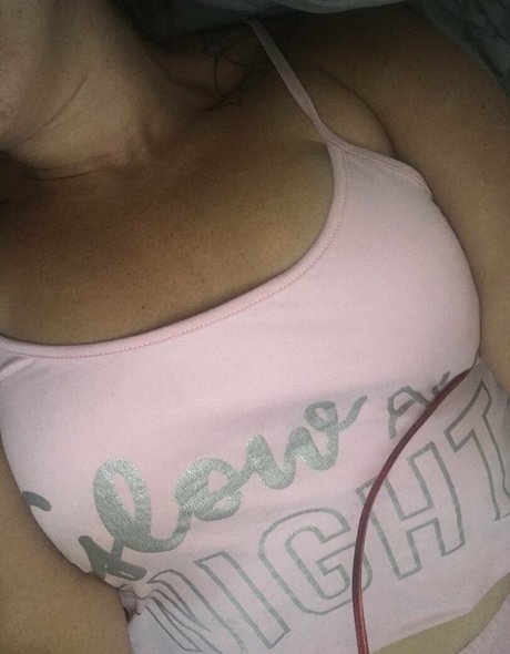 nicolette xx onlyfans model photos