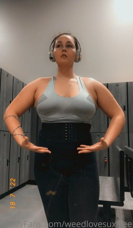 weedlovesuxfree only fans leaks