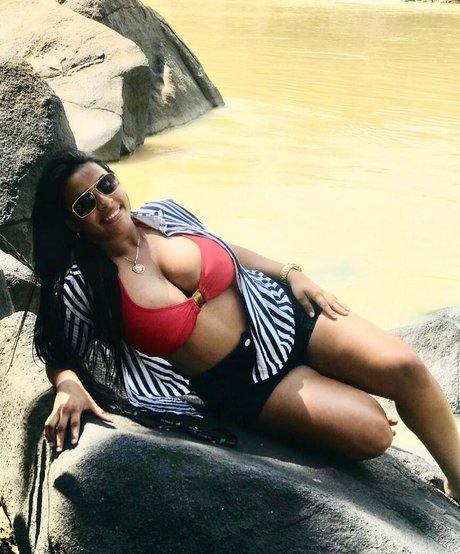 Dalila Silva Souza onlyfans naked