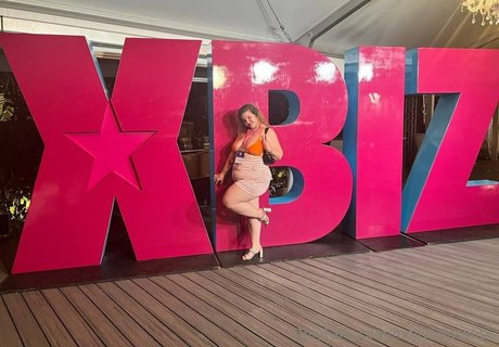 mollynonsense onlyfans leak nudes