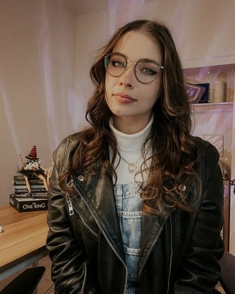 Justseum onlyfans nude photos