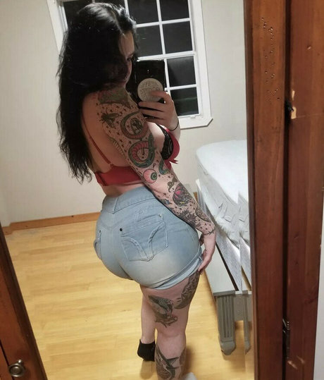 Abhor mistress only fans naked