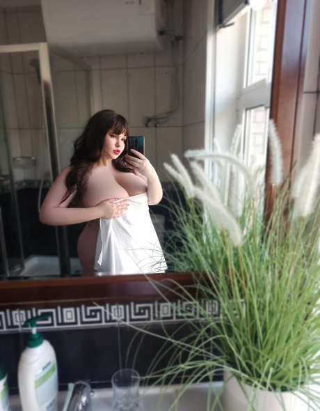 annabernadi onlyfans leak ass