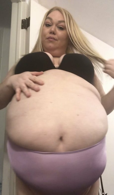 jessbbwfree onlyfans model images