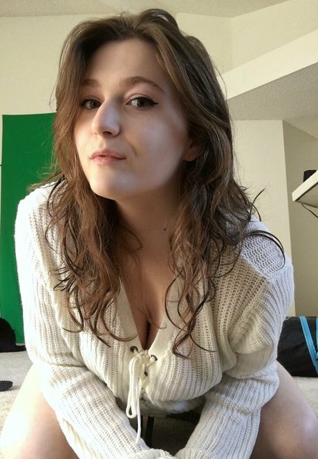 ashleejune onlyfans striptease