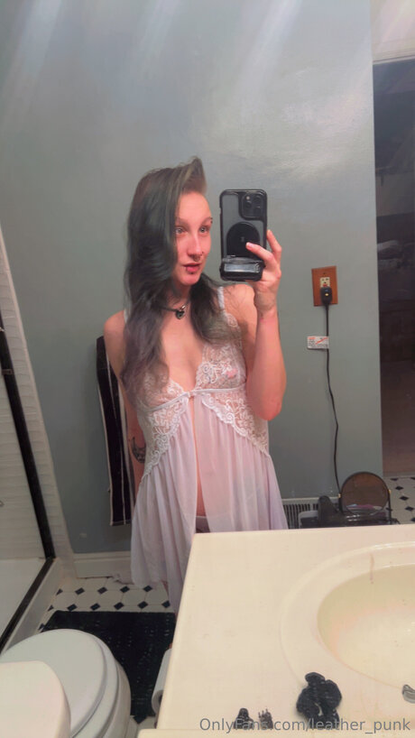 Leather Punk onlyfans leaked.