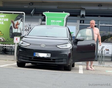 Xbutzemann64 nudes only fans