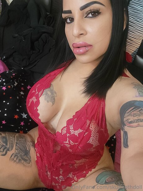 Skullgothdoll only fans pictures