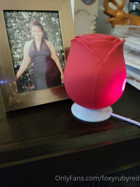 Foxyrubyred onlyfans photo