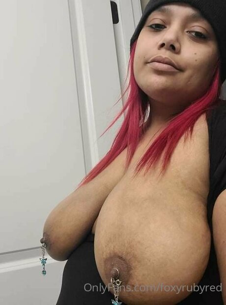 Foxyrubyred nudes onlyfans leaked