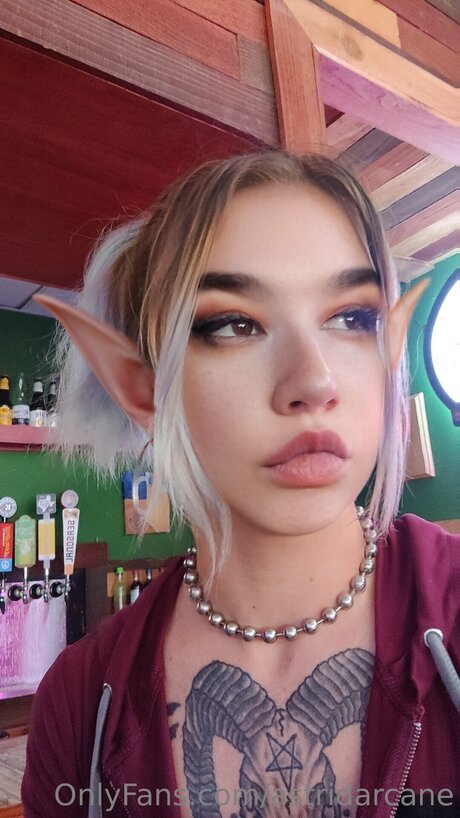 Astridarcane onlyfans model