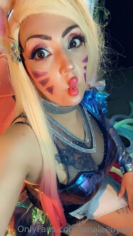 Littlechloe Oficial onlyfans joi