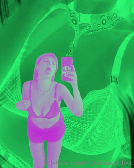 Victoriapeachxx only fans photos