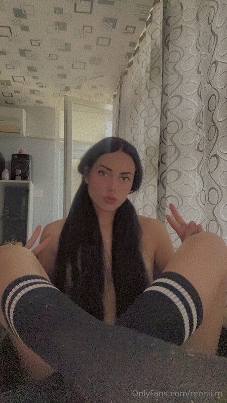Rennii M onlyfans pics leaked