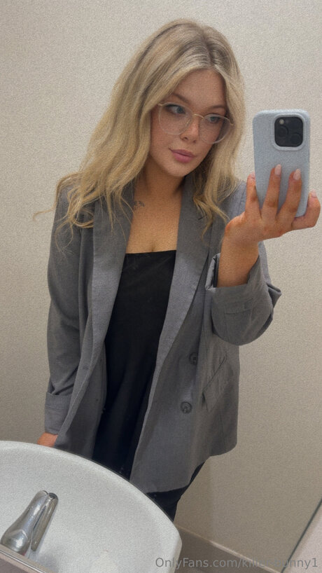 Goldensins onlyfans pics