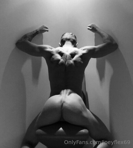 Joeyflex69 only fans nudes