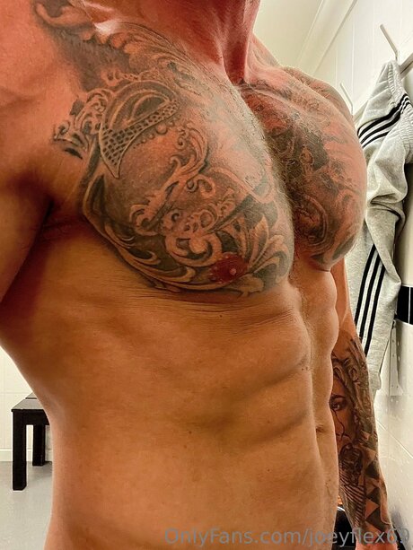 Joeyflex69 onlyfans model