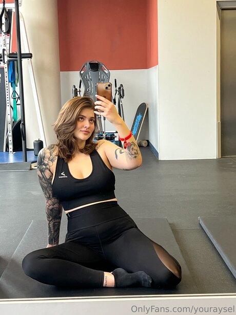 Youraysel nude only fans