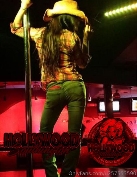 U257553590 onlyfans striptease