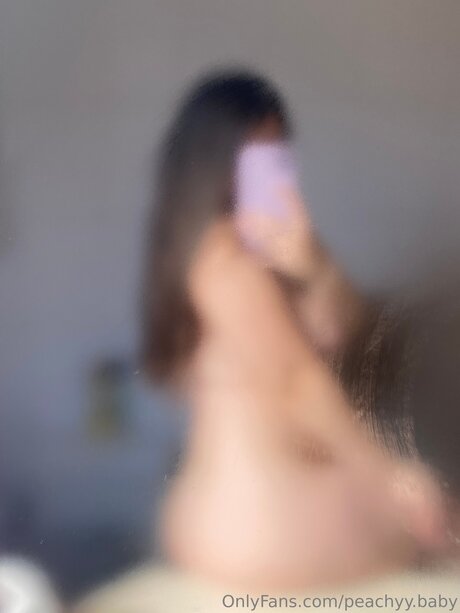 Peachyy Baby only fans pics