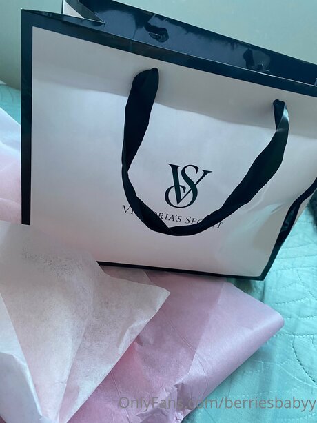 Berriesbabyy onlyfans content leaked