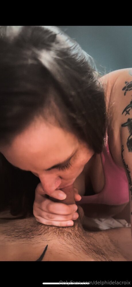 Delphidelacroix nude leak onlyfans