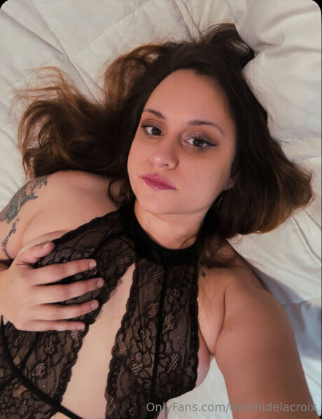 Delphidelacroix naked onlyfans leak