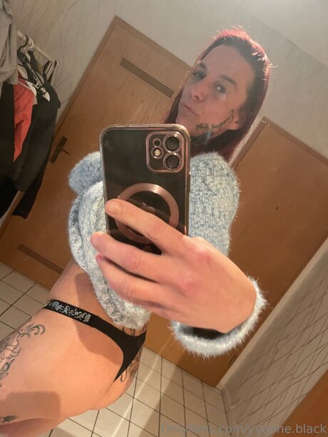 Yvonne Black onlyfans hot