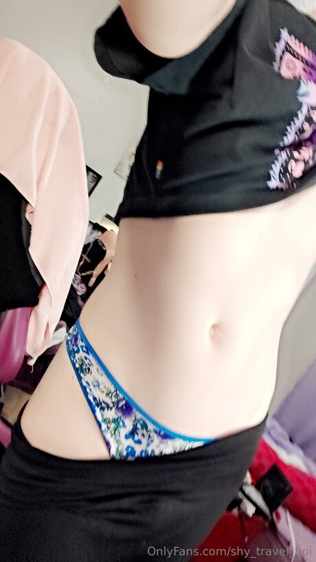 Shy Travel Boi naked on onlyfans